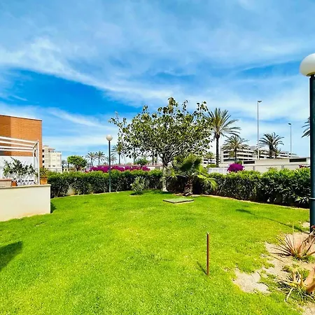 With Shared Pool Daire
